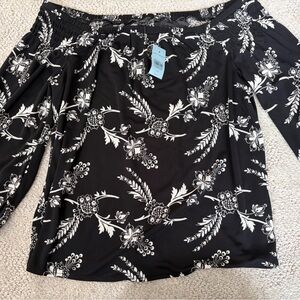 Ann Taylor Black and Cream Floral Off the Shoulder Top - Sz MP
